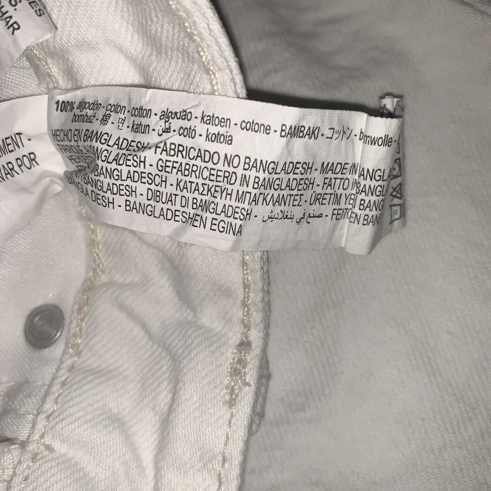 Zara Straight Leg Jeans Women 32 USA High Rise White Denim Casual Button (34x26)
